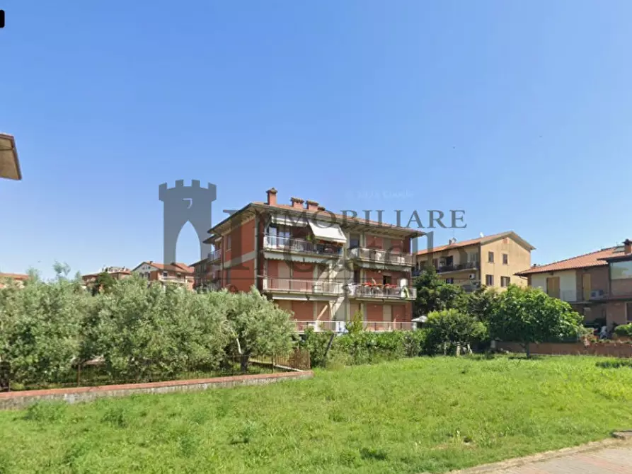 Immagine 16 di Appartamento in vendita  in Via Silvio Pellico a Castiglione Del Lago