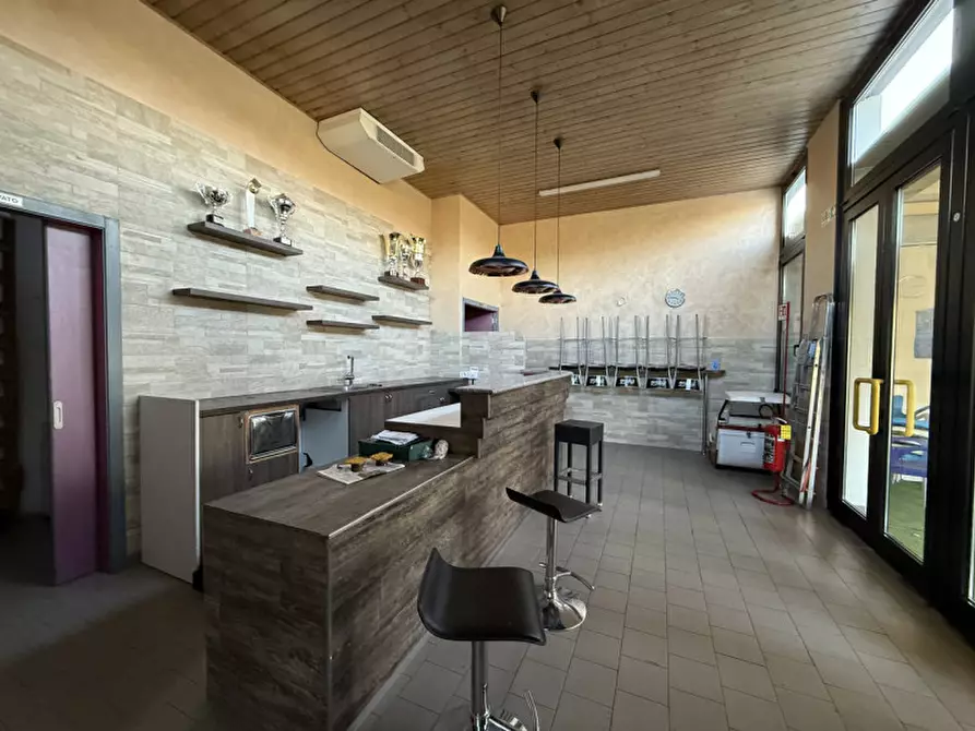 Immagine 14 di Attività commerciale in affitto  in Via Marin Faliero a Verona