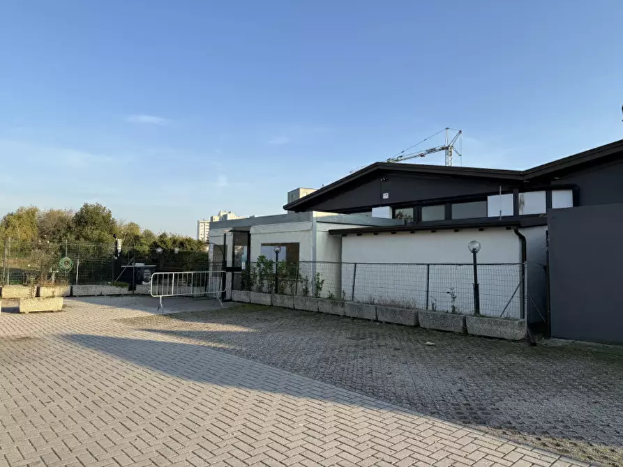 Immagine 20 di Attività commerciale in affitto  in Via Marin Faliero a Verona