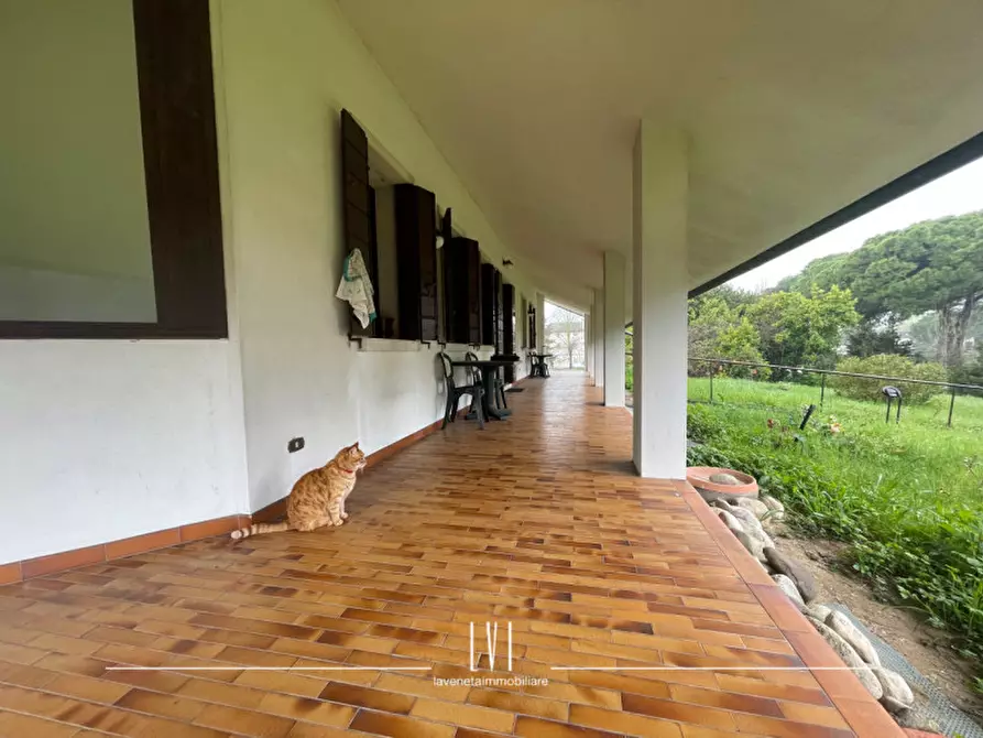Immagine 3 di Villa in vendita  in Via Amalfi 4 a Cavallino-Treporti