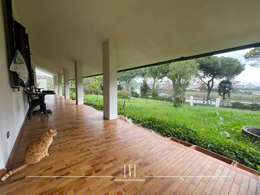 Immagine 4 di Villa in vendita  in Via Amalfi 4 a Cavallino-Treporti