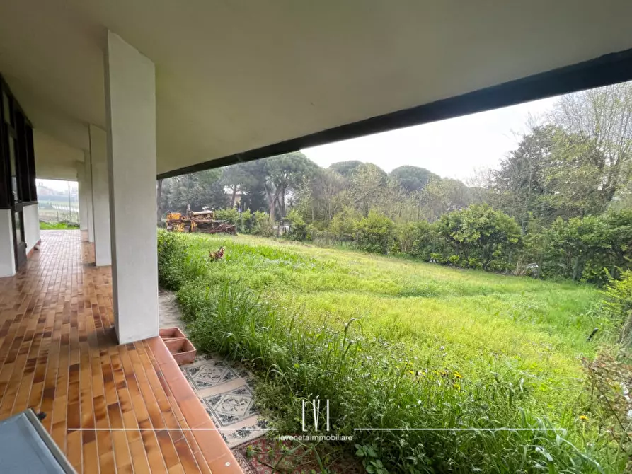 Immagine 26 di Villa in vendita  in Via Amalfi 4 a Cavallino-Treporti