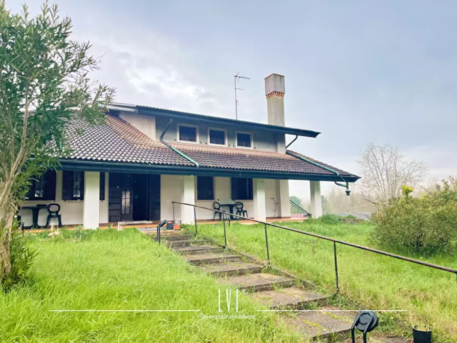 Immagine 30 di Villa in vendita  in Via Amalfi 4 a Cavallino-Treporti