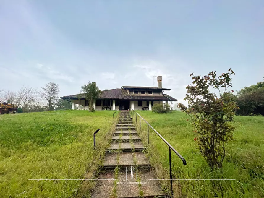 Immagine 31 di Villa in vendita  in Via Amalfi 4 a Cavallino-Treporti