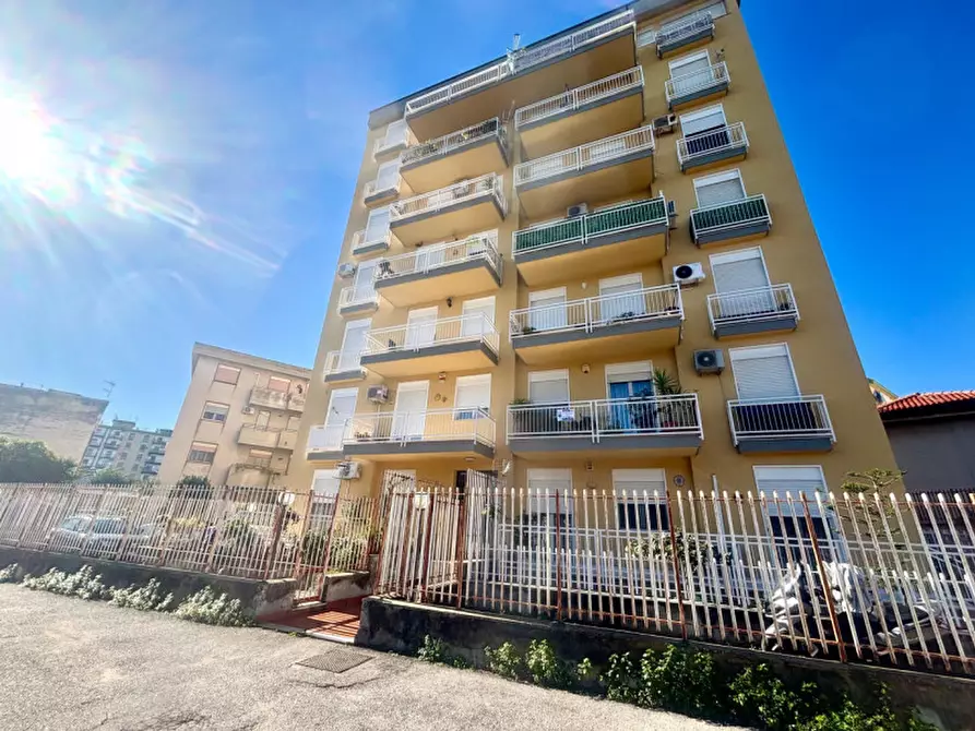 Immagine 3 di Appartamento in vendita  in via del fondo a Palermo