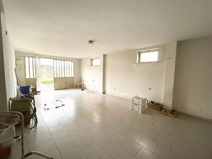 Immagine 24 di Villa in vendita  a Valeggio Sul Mincio