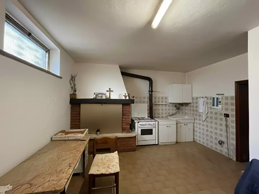 Immagine 25 di Villa in vendita  a Valeggio Sul Mincio