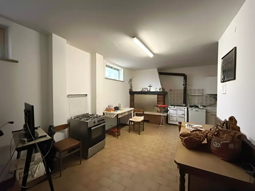 Immagine 26 di Villa in vendita  a Valeggio Sul Mincio