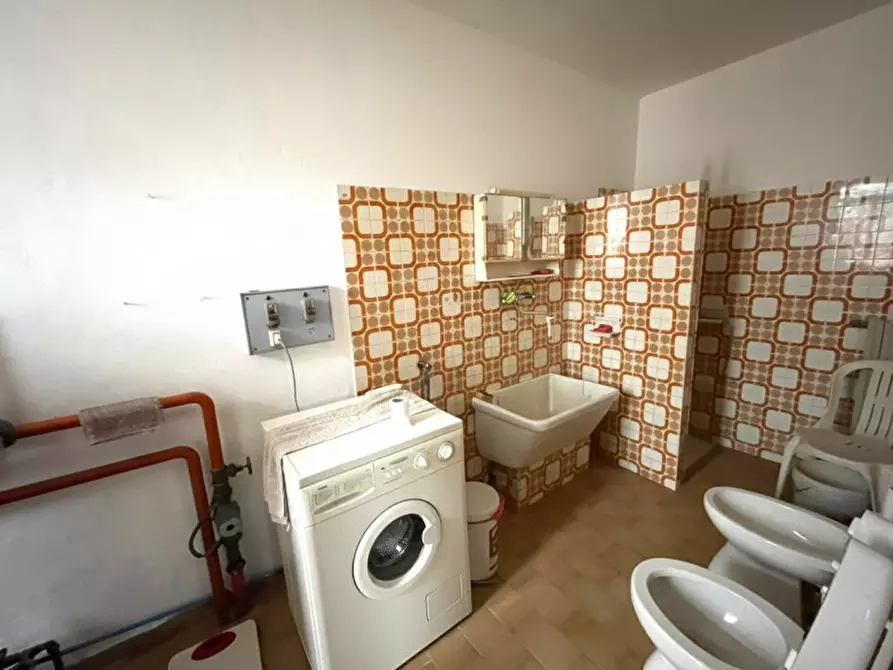 Immagine 27 di Villa in vendita  a Valeggio Sul Mincio