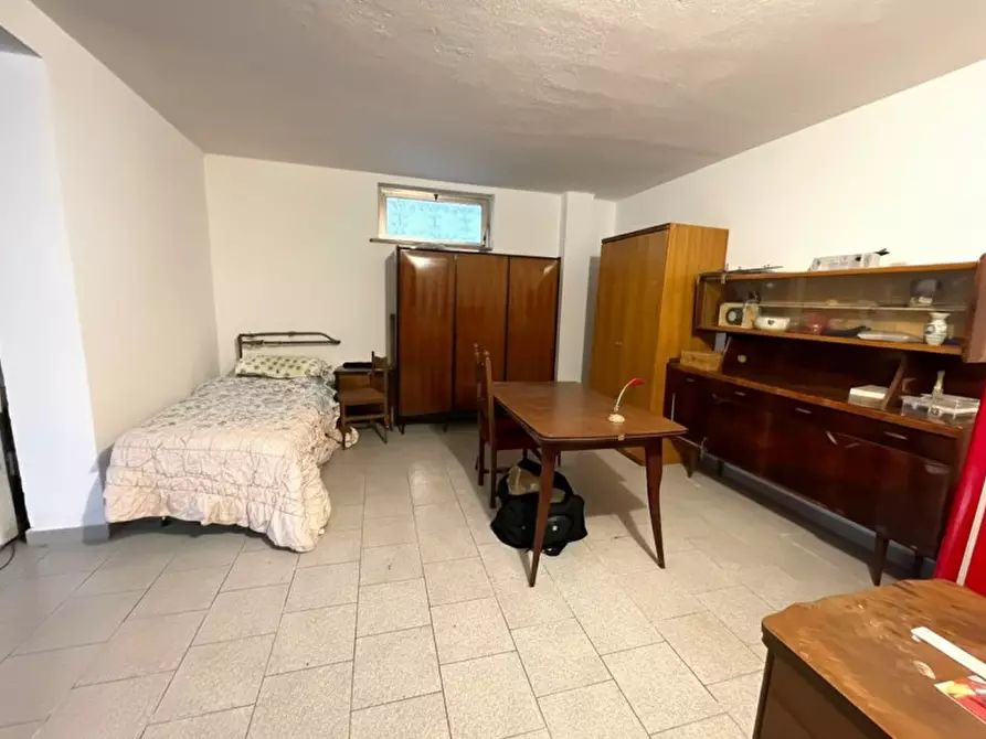 Immagine 28 di Villa in vendita  a Valeggio Sul Mincio