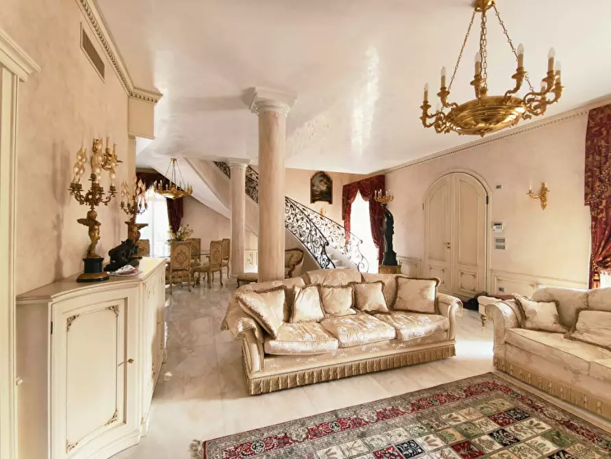 Immagine 12 di Villa in vendita  in Via Benato Vittorio a Badia Polesine