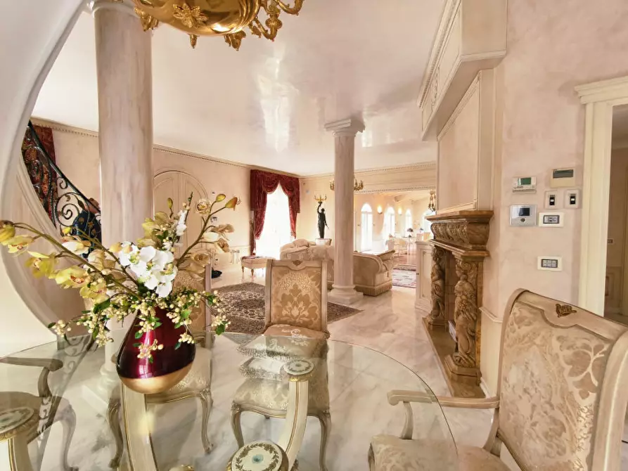 Immagine 13 di Villa in vendita  in Via Benato Vittorio a Badia Polesine
