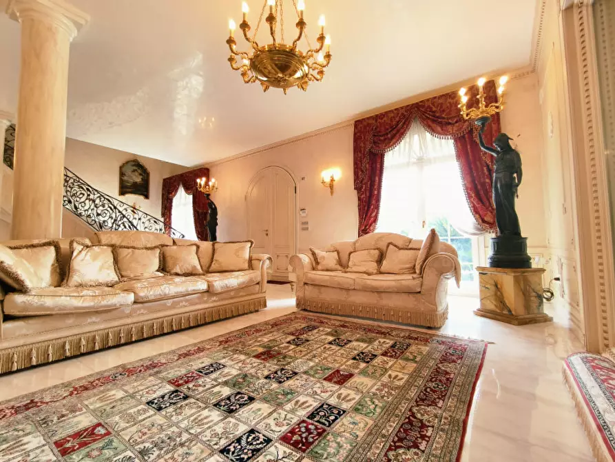 Immagine 15 di Villa in vendita  in Via Benato Vittorio a Badia Polesine