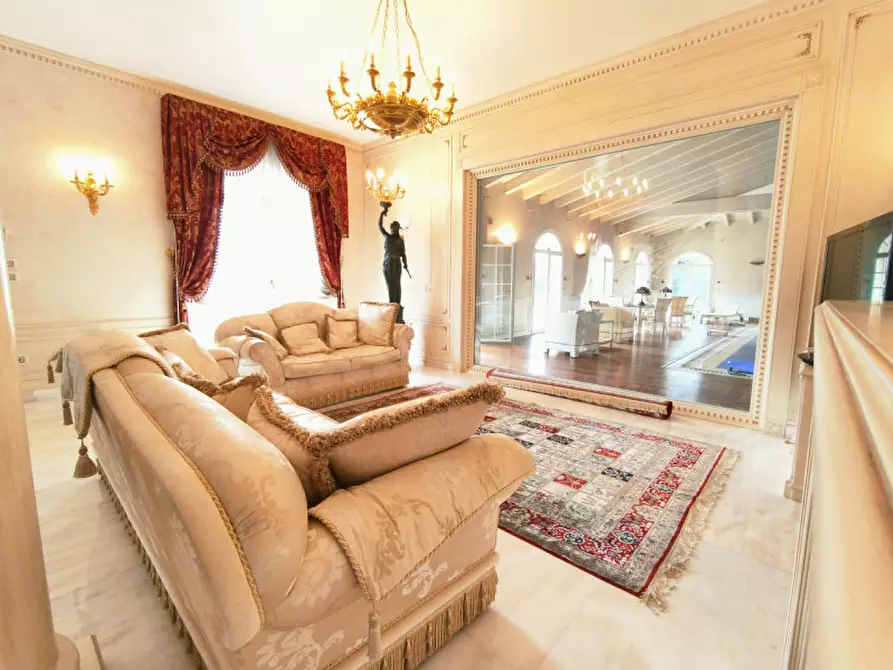 Immagine 22 di Villa in vendita  in Via Benato Vittorio a Badia Polesine