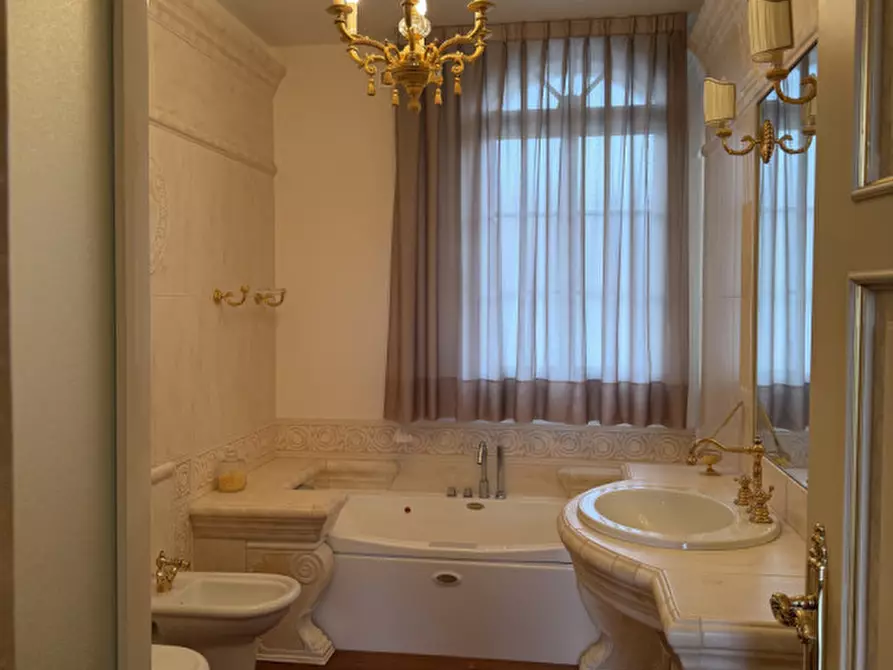 Immagine 33 di Villa in vendita  in Via Benato Vittorio a Badia Polesine
