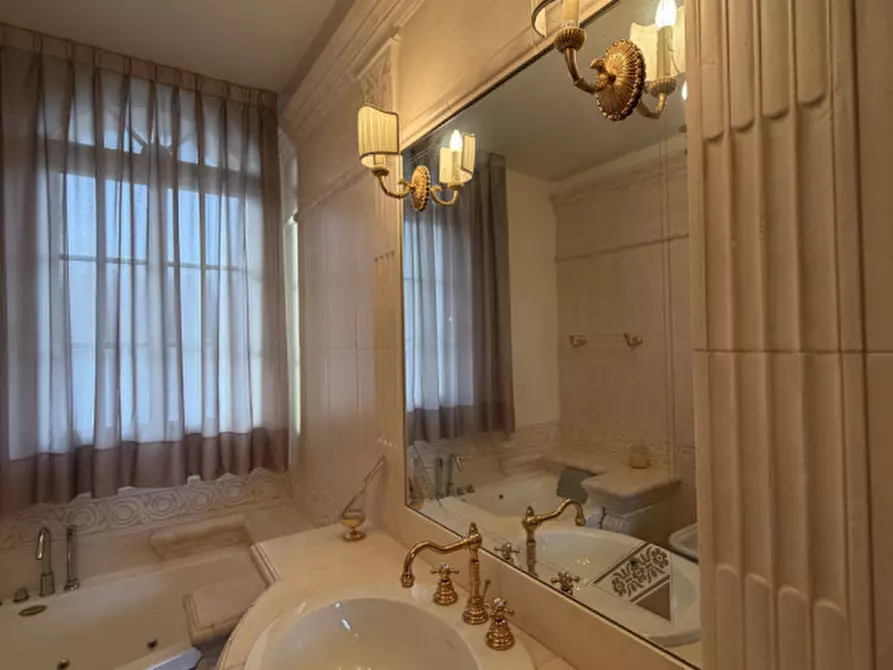 Immagine 36 di Villa in vendita  in Via Benato Vittorio a Badia Polesine
