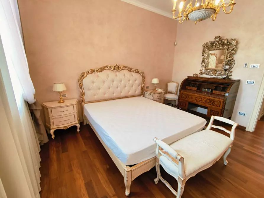 Immagine 38 di Villa in vendita  in Via Benato Vittorio a Badia Polesine