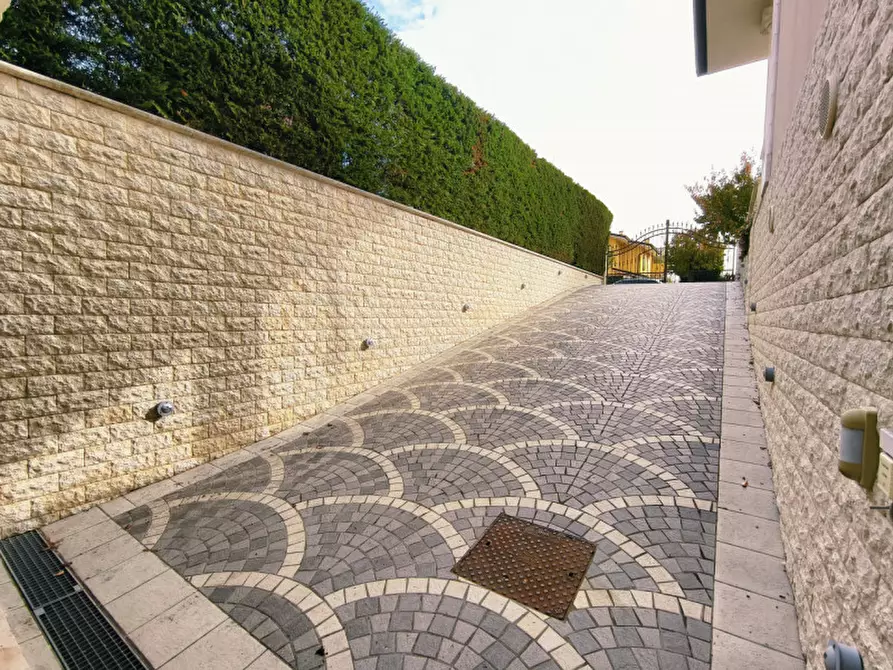 Immagine 67 di Villa in vendita  in Via Benato Vittorio a Badia Polesine