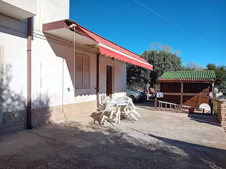 Immagine 4 di Casa bifamiliare in vendita  in zona lido riccio a Ortona