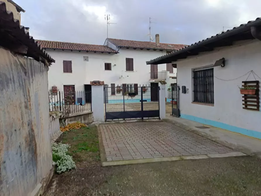 Immagine 3 di Villetta a schiera in vendita  in Cantone Grassi 157 a Casale Monferrato