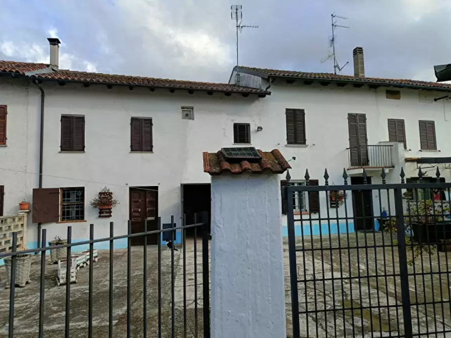 Immagine 4 di Villetta a schiera in vendita  in Cantone Grassi 157 a Casale Monferrato
