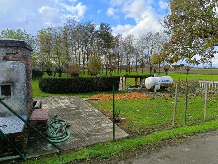 Immagine 8 di Villetta a schiera in vendita  in Cantone Grassi 157 a Casale Monferrato