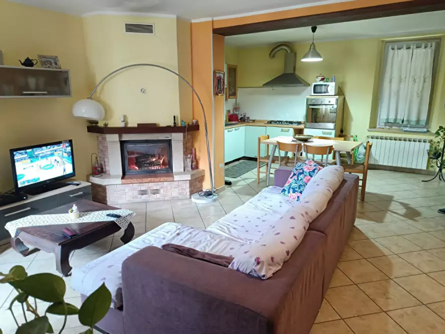 Immagine 10 di Villetta a schiera in vendita  in Cantone Grassi 157 a Casale Monferrato