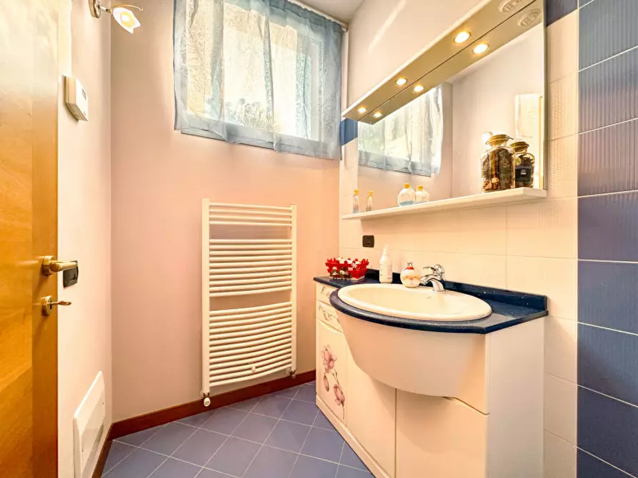 Immagine 40 di Villa in vendita  in via nuova intra premeno, 108 a Arizzano