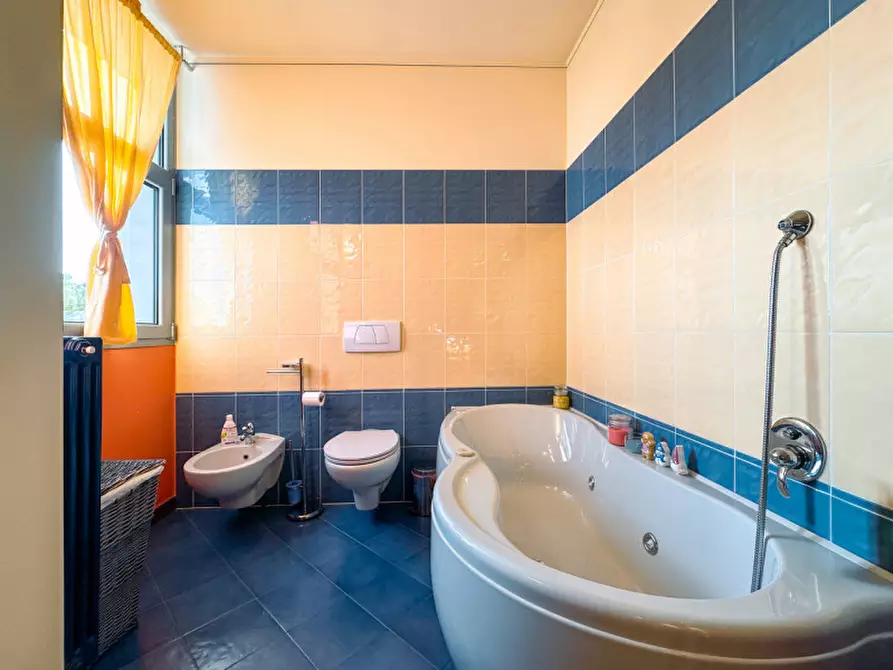 Immagine 41 di Villa in vendita  in via nuova intra premeno, 108 a Arizzano