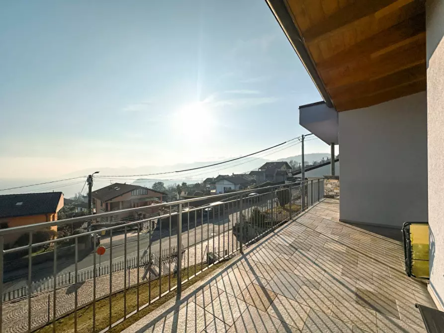 Immagine 44 di Villa in vendita  in via nuova intra premeno, 108 a Arizzano