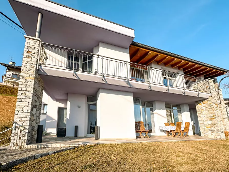 Immagine 52 di Villa in vendita  in via nuova intra premeno, 108 a Arizzano