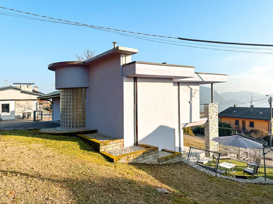 Immagine 54 di Villa in vendita  in via nuova intra premeno, 108 a Arizzano