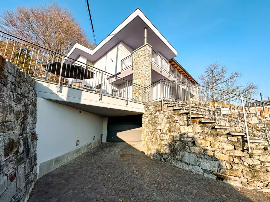 Immagine 55 di Villa in vendita  in via nuova intra premeno, 108 a Arizzano