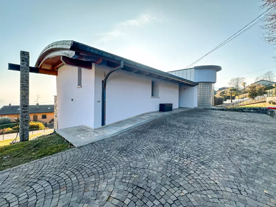 Immagine 56 di Villa in vendita  in via nuova intra premeno, 108 a Arizzano