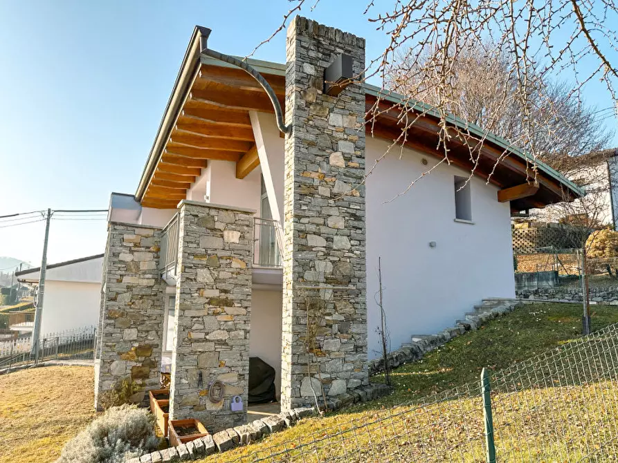 Immagine 58 di Villa in vendita  in via nuova intra premeno, 108 a Arizzano