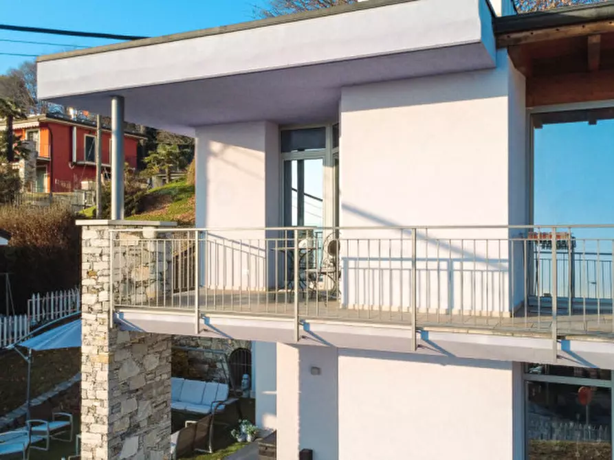 Immagine 72 di Villa in vendita  in via nuova intra premeno, 108 a Arizzano