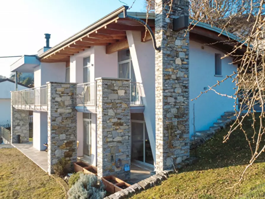 Immagine 73 di Villa in vendita  in via nuova intra premeno, 108 a Arizzano