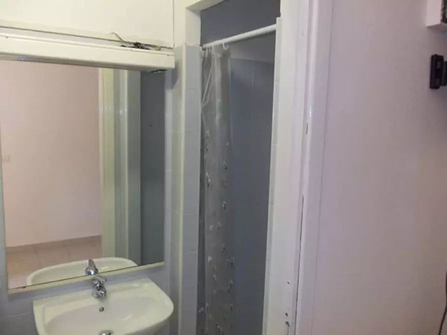 Immagine 11 di Appartamento in affitto  in Via Modena n.31 a Torino