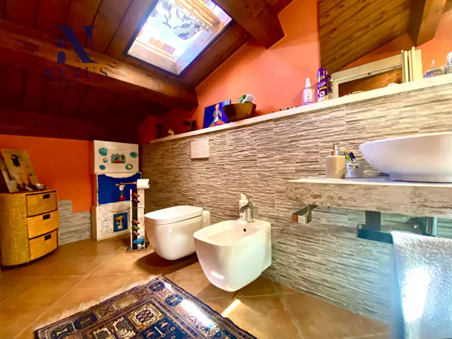 Immagine 15 di Appartamento in vendita  a San Costanzo