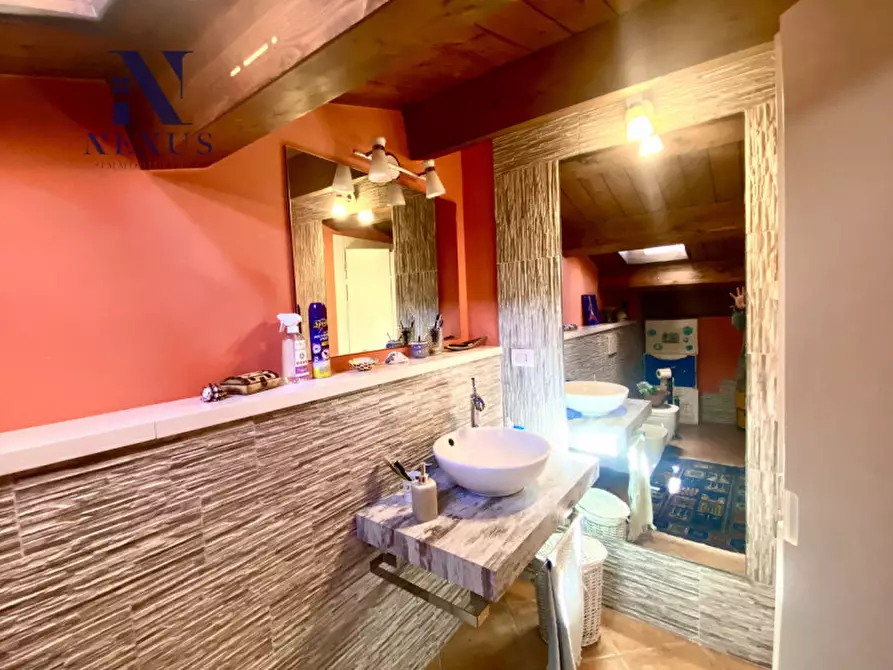 Immagine 16 di Appartamento in vendita  a San Costanzo