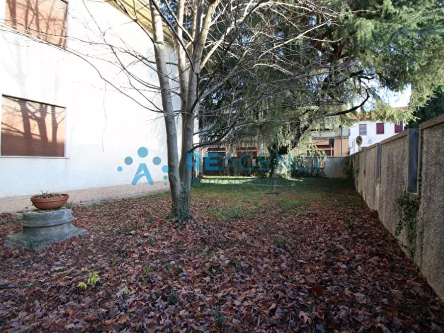 Immagine 10 di Casa indipendente in vendita  in via giuseppe mazzini 8 a Thiene
