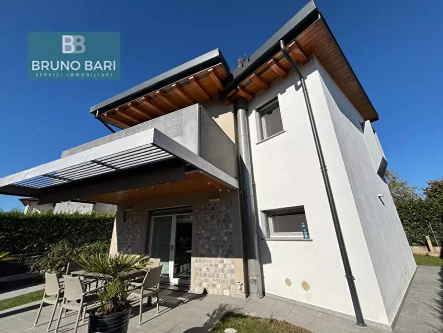 Immagine 2 di Casa bifamiliare in vendita  in Via Donatori del Sangue 2 a Roveredo In Piano