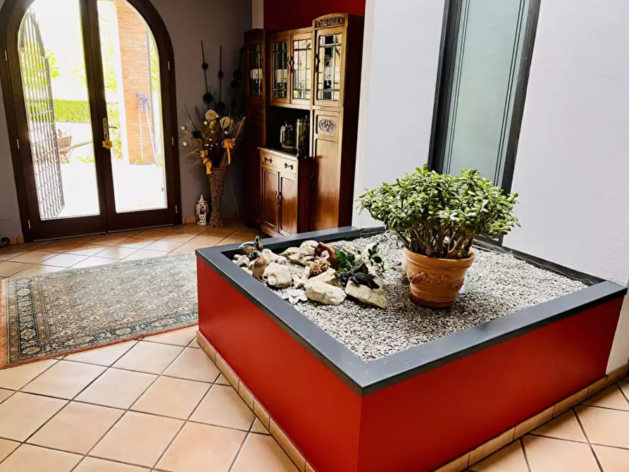 Immagine 11 di Villa in vendita  in via orio 1 a Traversetolo