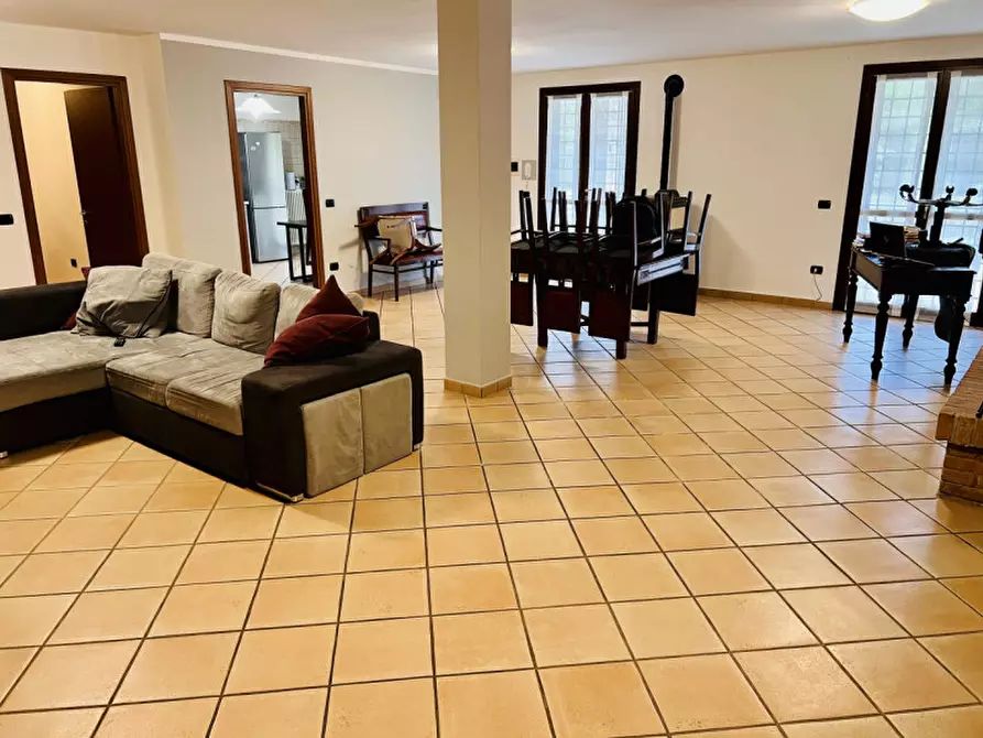 Immagine 53 di Villa in vendita  in via orio 1 a Traversetolo