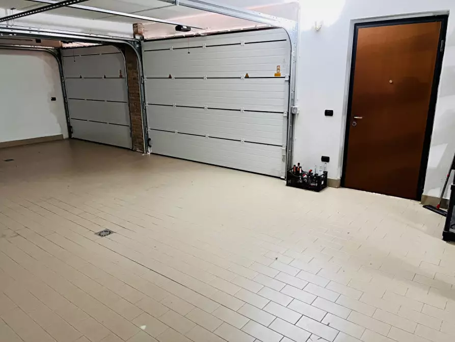 Immagine 62 di Villa in vendita  in via orio 1 a Traversetolo