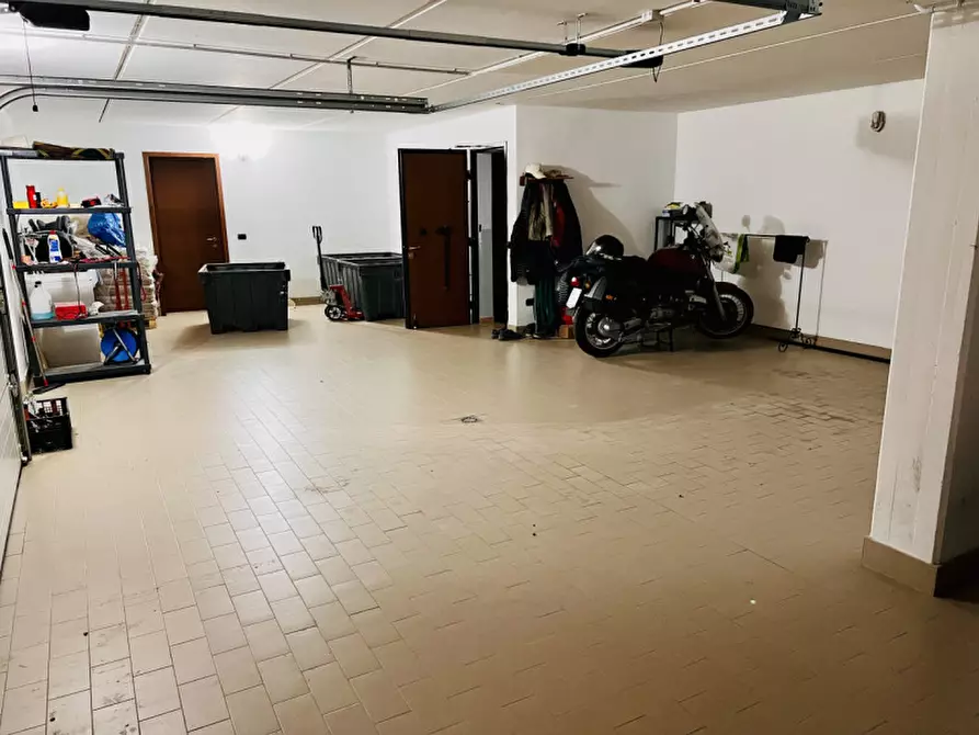 Immagine 63 di Villa in vendita  in via orio 1 a Traversetolo