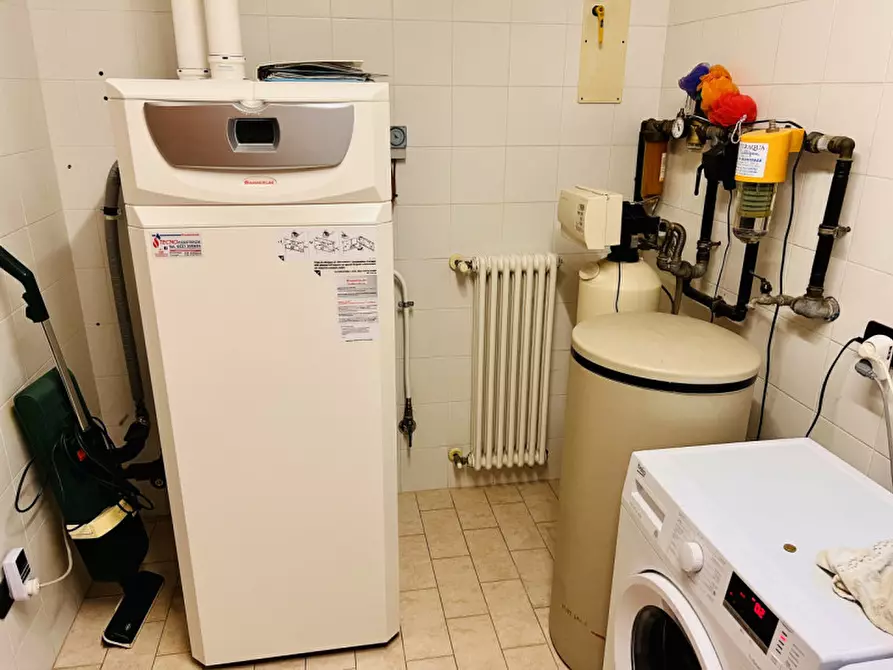 Immagine 65 di Villa in vendita  in via orio 1 a Traversetolo