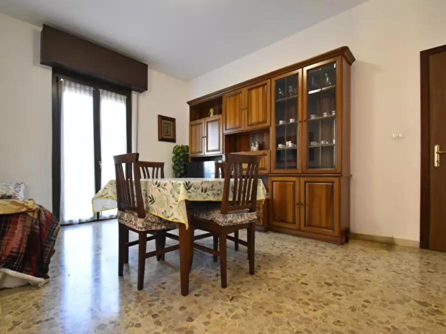 Immagine 5 di Appartamento in vendita  in Via Roma 96 a Bussolengo