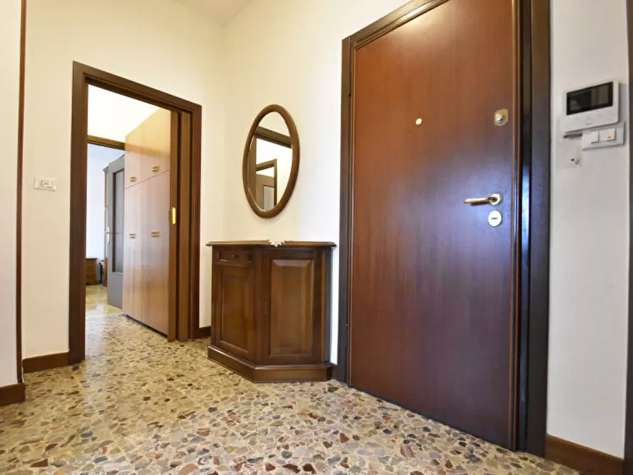 Immagine 16 di Appartamento in vendita  in Via Roma 96 a Bussolengo