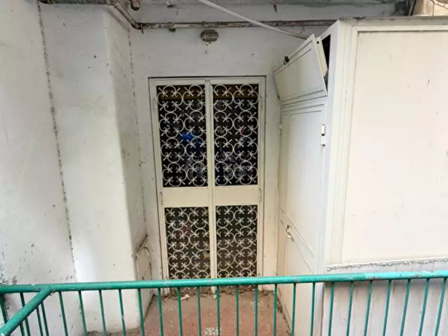 Immagine 1 di Appartamento in vendita  in Corso Vittorio Emanuele 112 a Napoli